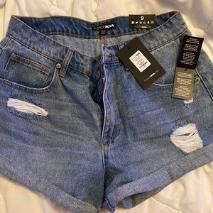 Size 9 fashionova denim shorts
